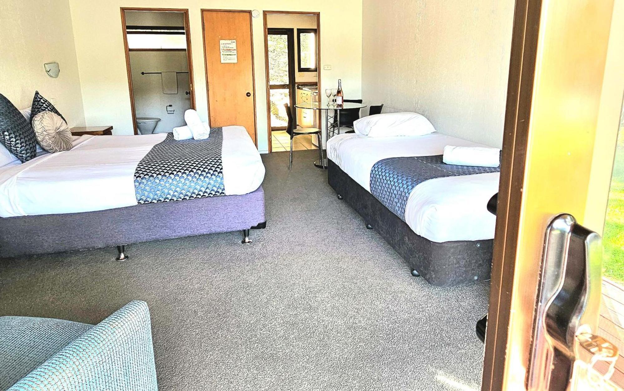 Haruru Falls Motel & Conference Centre パイヒア エクステリア 写真